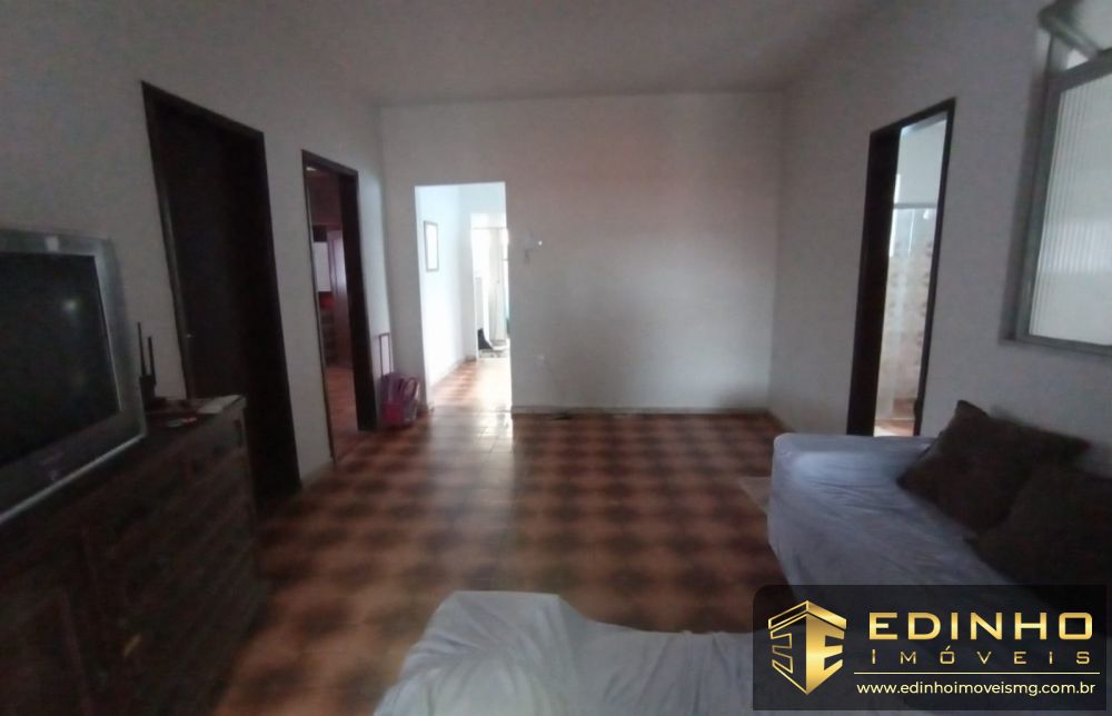179 - Casa &agrave; venda no bairro Nossa Senhora das Graças - Edinho Im&oacute;veis 1