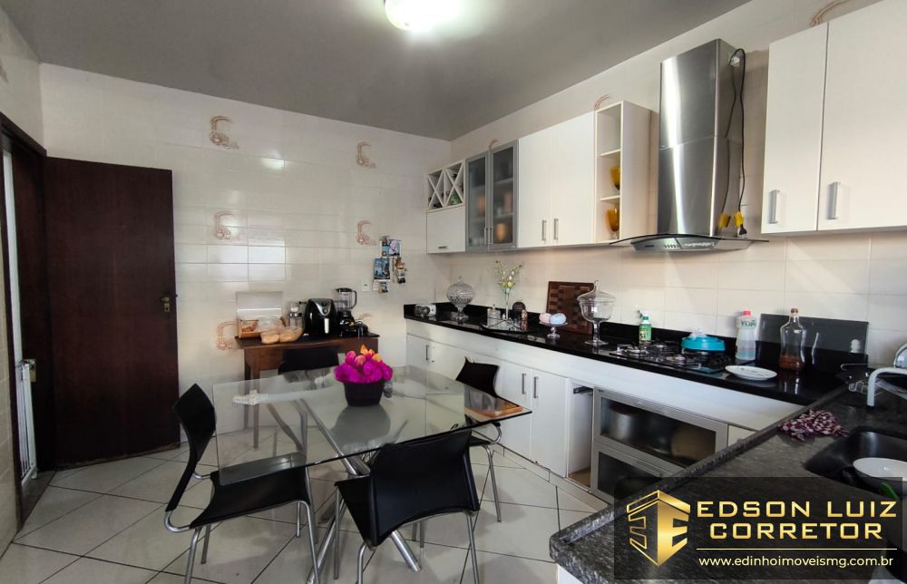 331 - Casa + Loja + Apt &agrave; venda no bairro Santo Antônio - Edinho Im&oacute;veis 3