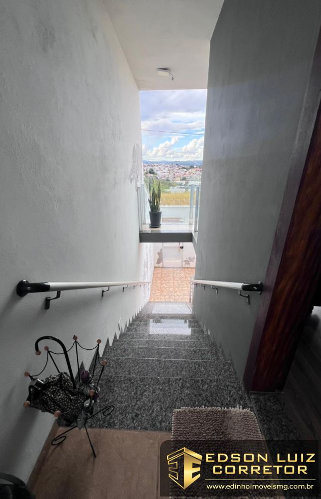 380 - Casa &agrave; venda no bairro Jardins - Edinho Im&oacute;veis 1