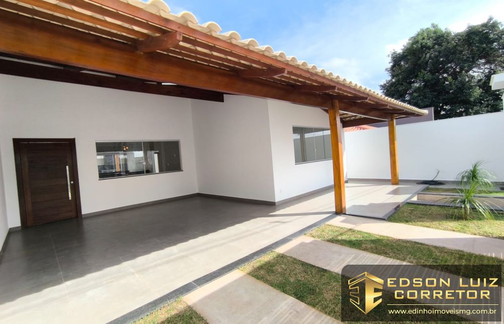 Casa - Alto Padrão À Venda no bairro Cores de Minas 