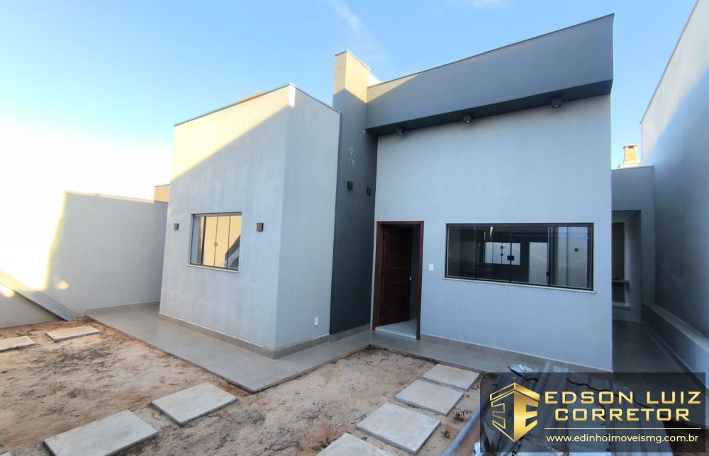 Casa À Venda no bairro Pouso Alegre